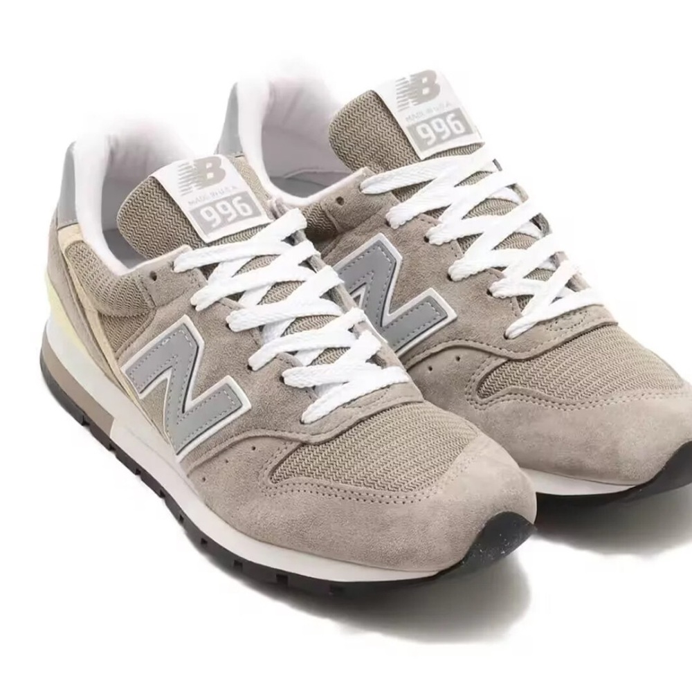 Unisex New Balance | 996 Sneakers | 5.5M/6.5W - Picture 3 of 16